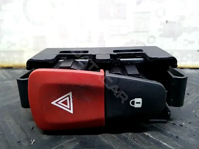 Кнопка аварийки 23645, 252100001R, 252100004R