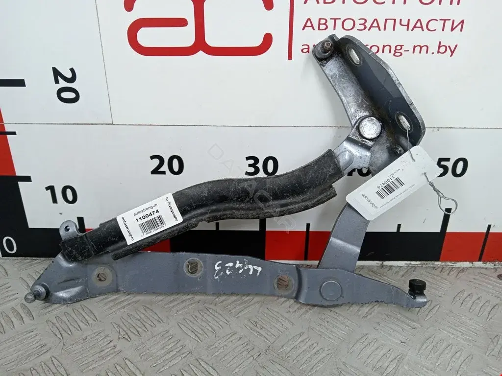 Петля крышки багажника 4E0827299G, 4E0827299H