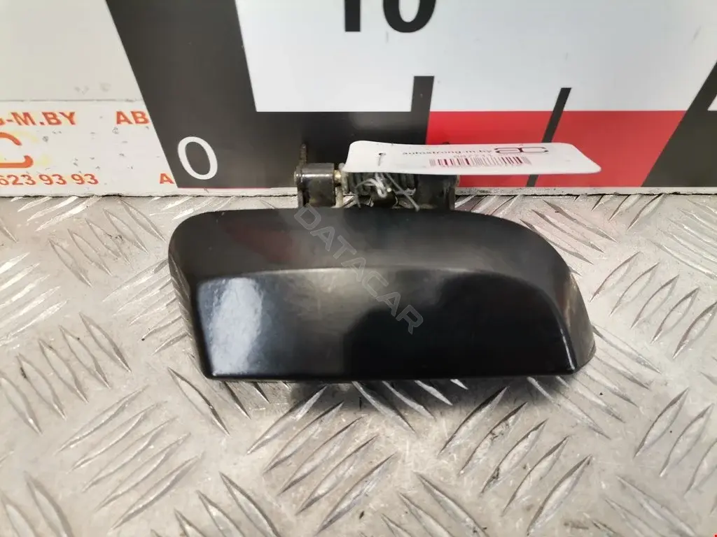 Ручка двери 82607ZC30B