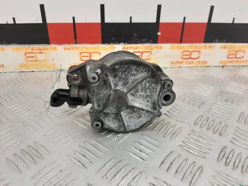 Вакуумный насос 11667806000, 1229772, 1355030