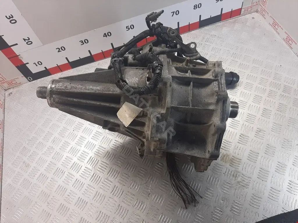 Раздаточная коробка 33100EA30A