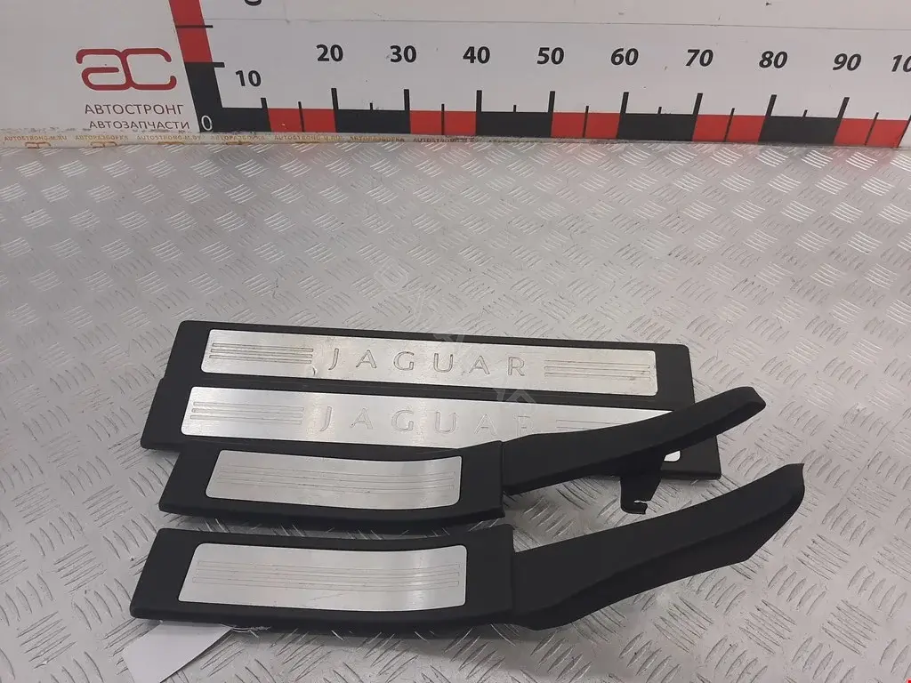 Накладка на порог 8X2313200AF, 8X2313201AF, 8X23F13244A