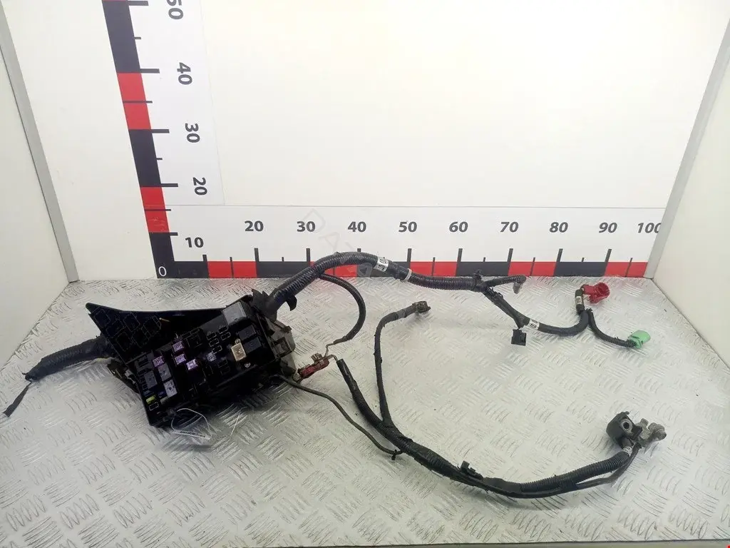 Блок предохранителей 82241AG010, MB100200B