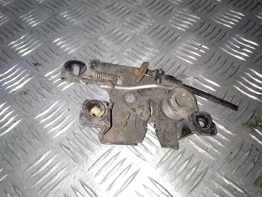 Замок капота 8D0823509, 8D0823509J