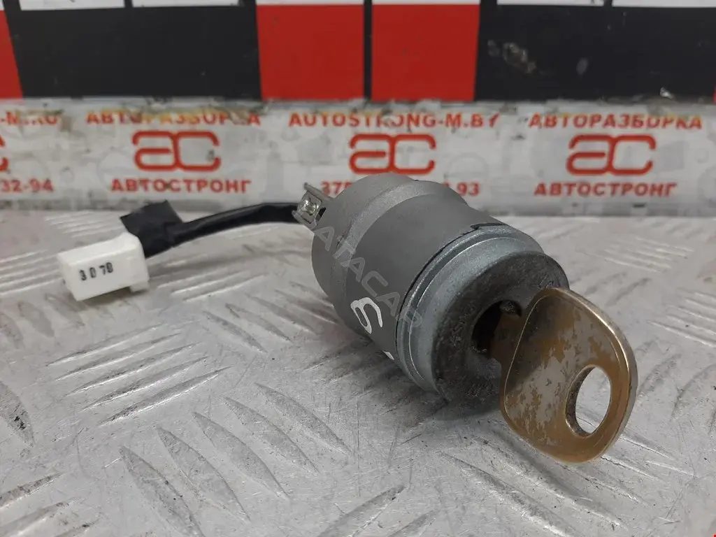 Замок зажигания 819202BB20