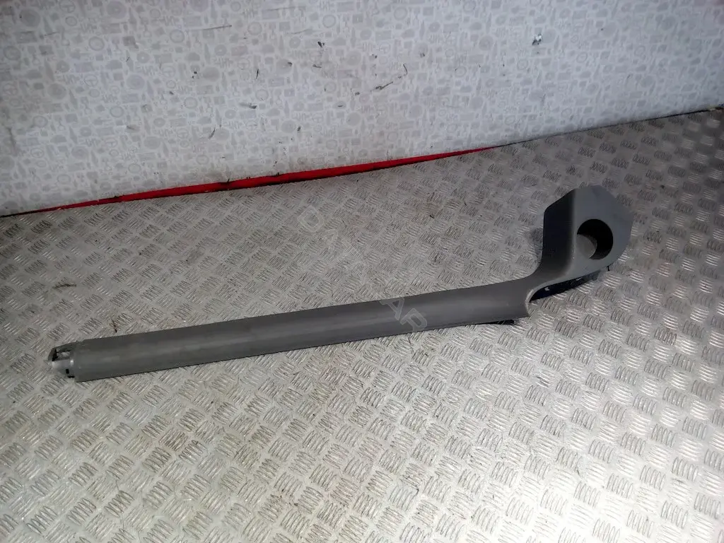 Накладка на порог 8T0853905A