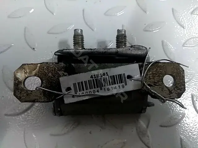 Петля крышки багажника 90400BM430