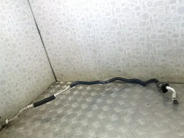 Трубка кондиционера 7L0820743E, 7L6820743B