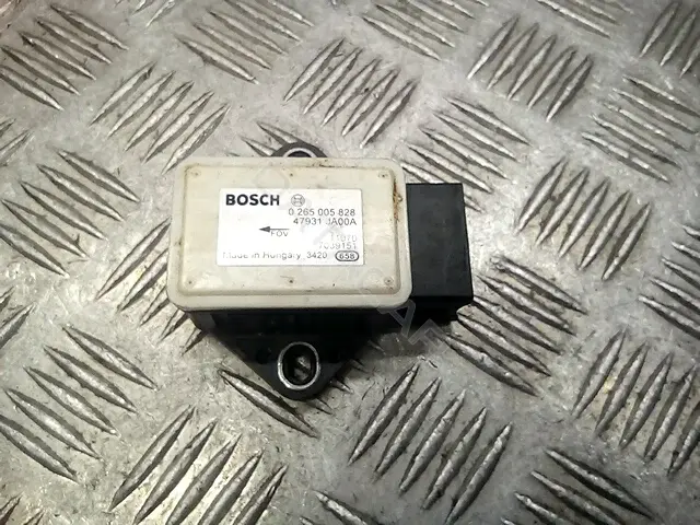 Датчик ускорения 0265005828, 47931JA00A