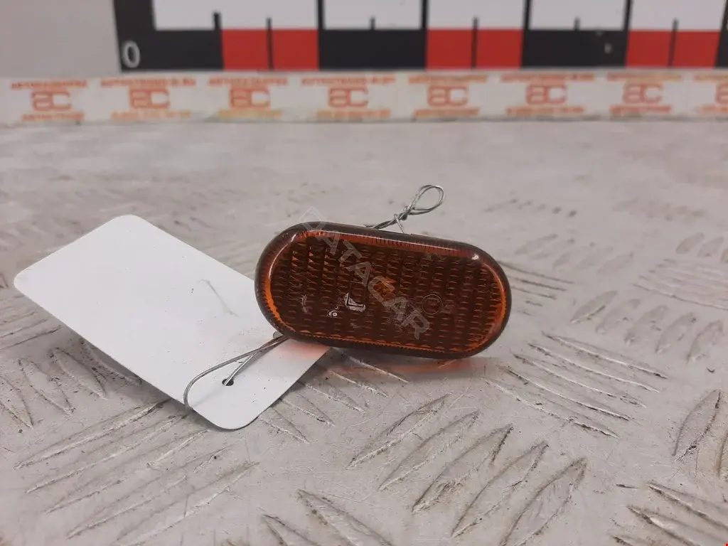Повторитель передний 04245843, 09161036, 180663012
