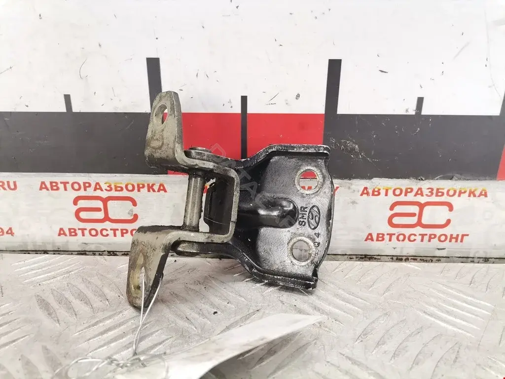 Петля двери 7933026000