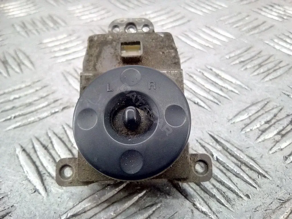 Джойстик регулировки зеркал 935701D5010G