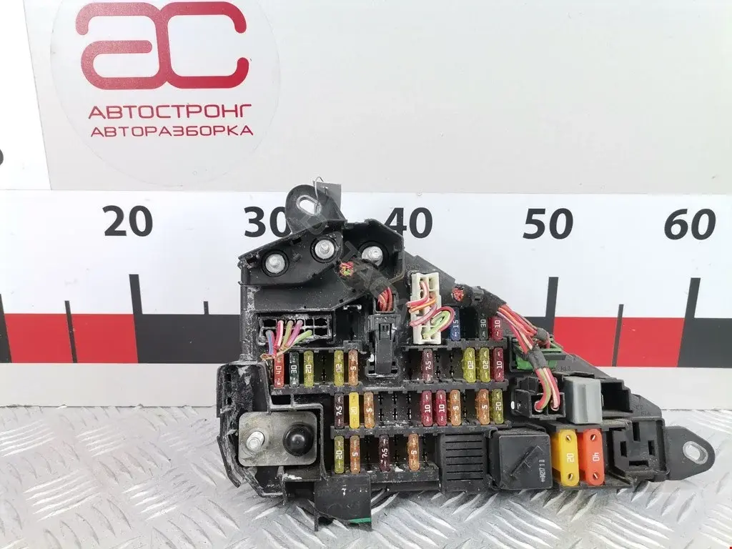 Блок предохранителей 61146906588, 6906588