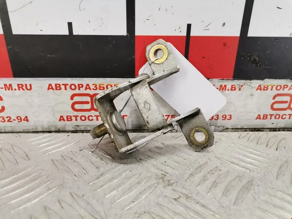 Петля крышки багажника 904001U60A, 904001U60C