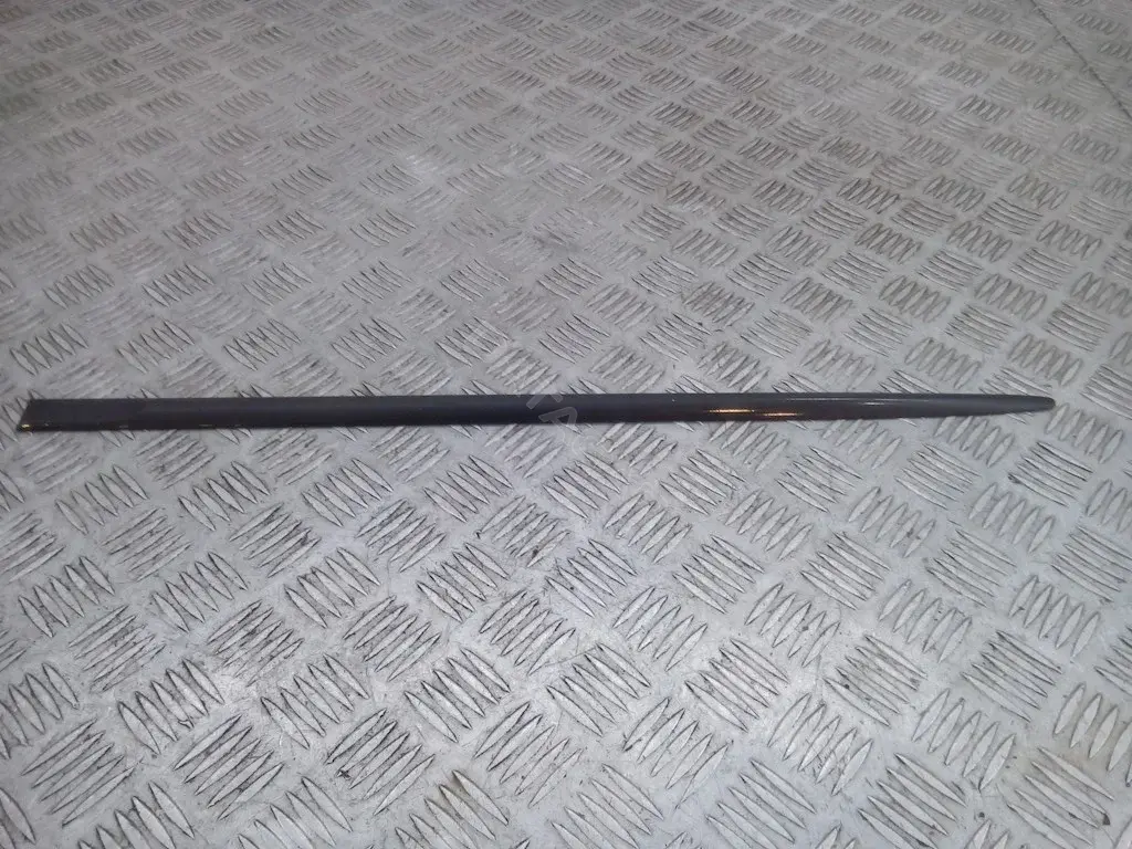 Молдинг двери ZF80TZZAA