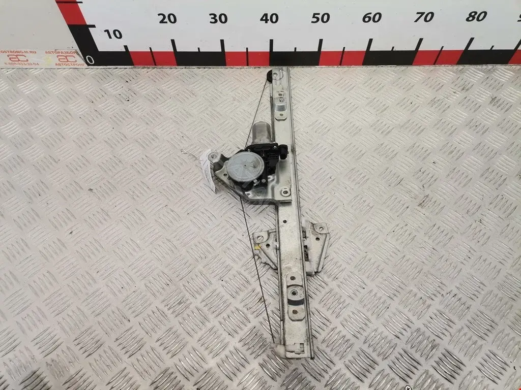 Стеклоподъемник 8340165J00, 8343065J00