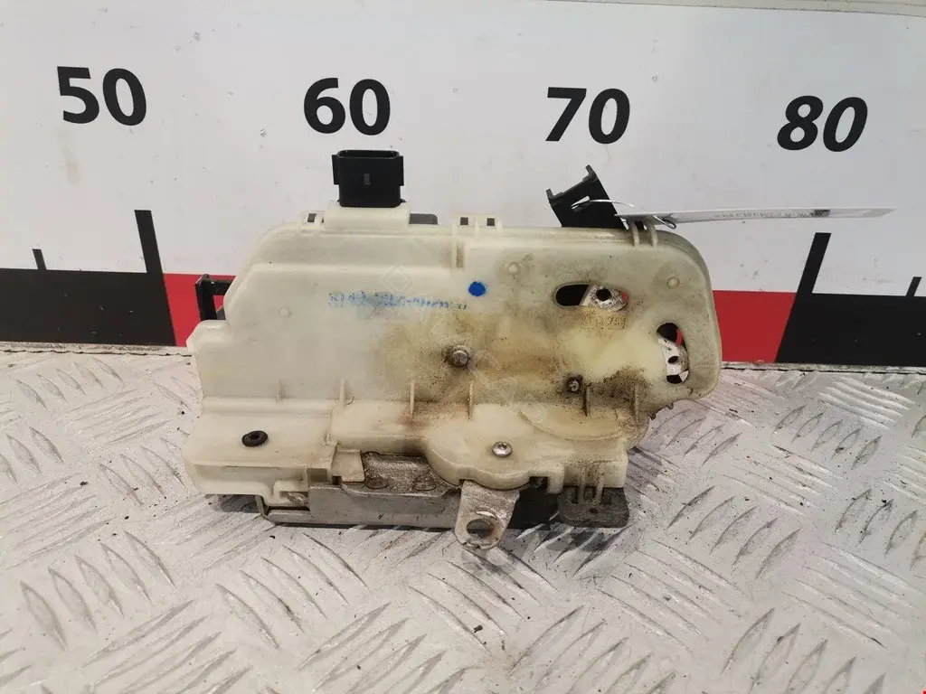 Замок двери 8T4Z7821812B