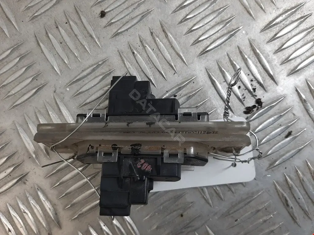 Фонарь подсветки номерного знака 265103J100, 26510CM80A