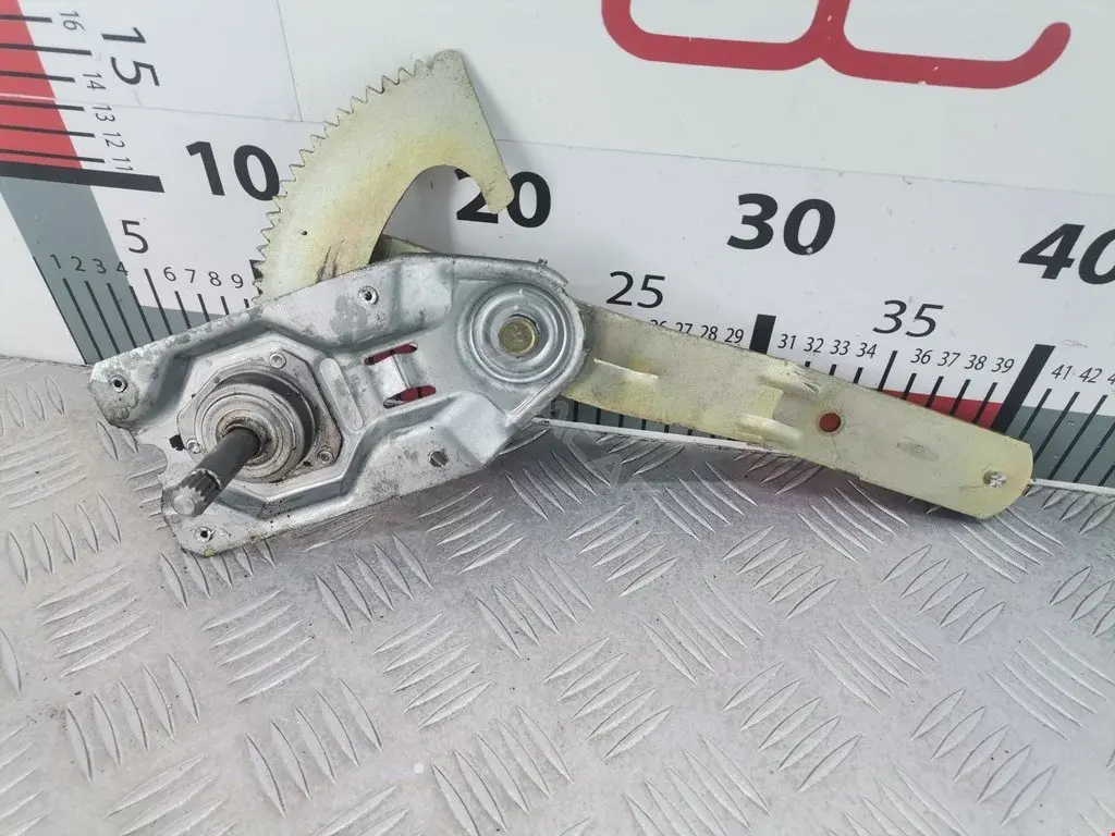 Стеклоподъемник 96FGA27000AA