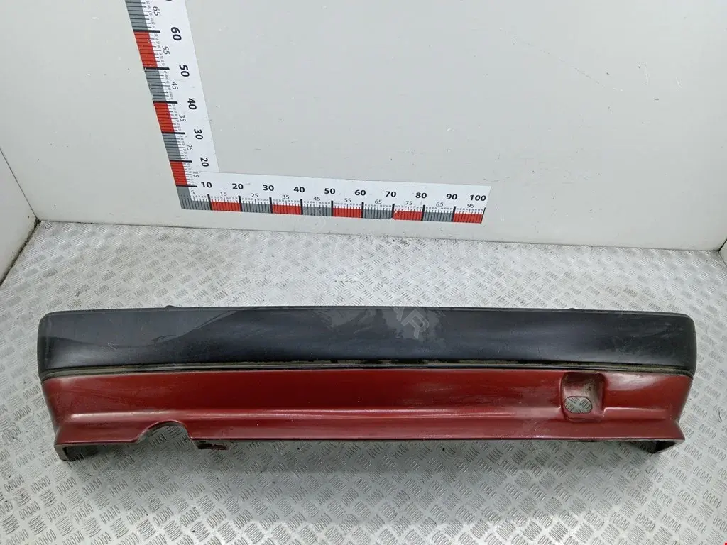 Задний бампер 7638037