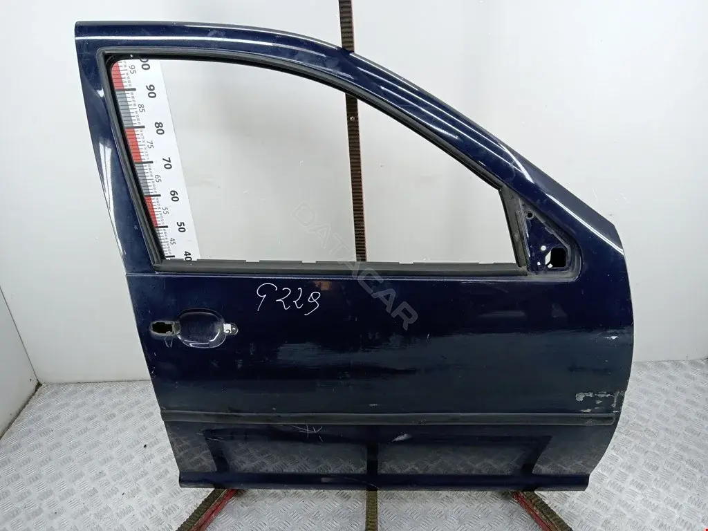 Дверь 1J4831056H