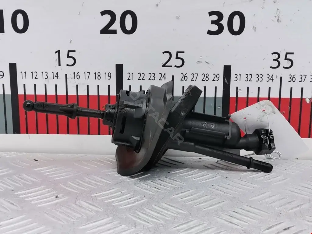 Главный цилиндр сцепления 1863550, 3M517A543BF