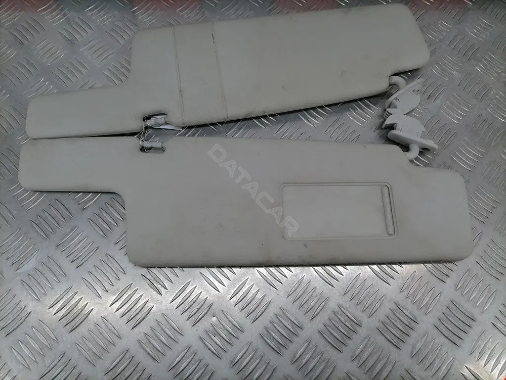 Козырек солнцезащитный 1U0857551N, 1U0857552 1U0857551