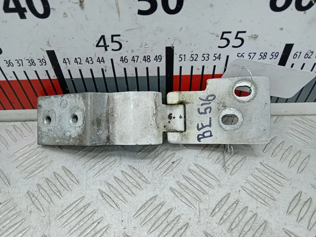 Петля двери 90562620