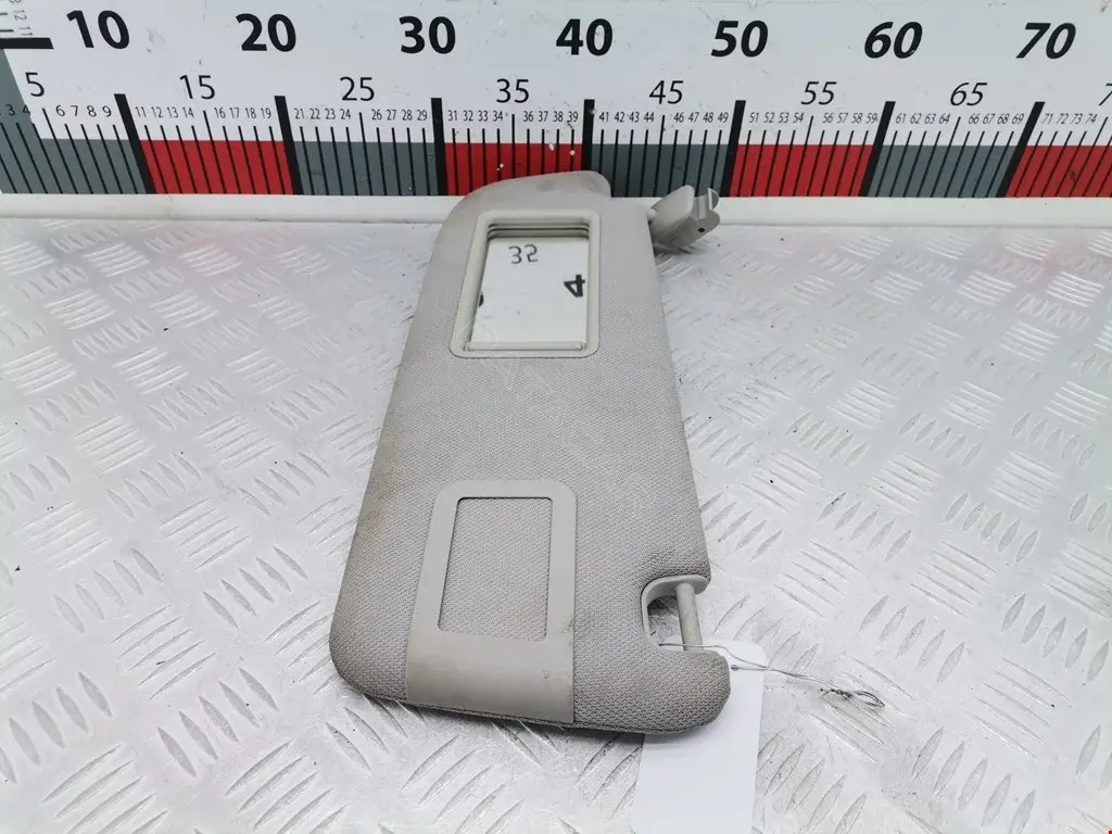 Козырек солнцезащитный 4F0857551P
