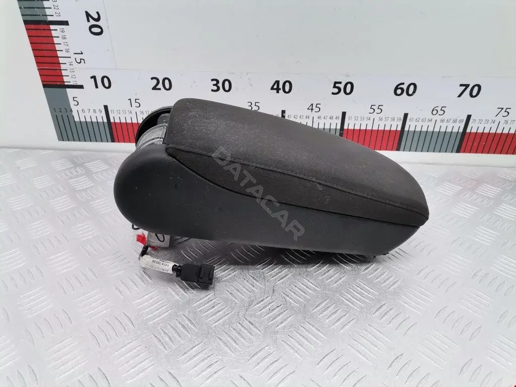 Подлокотник 4F0864114, 4F0864245T