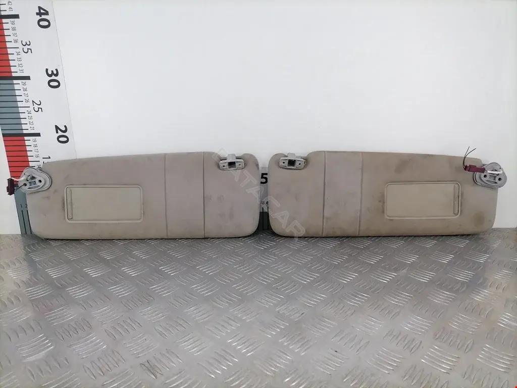 Козырек солнцезащитный 51167017791