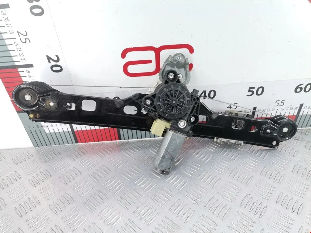Стеклоподъемник 017464, A2037300446, A2038203042