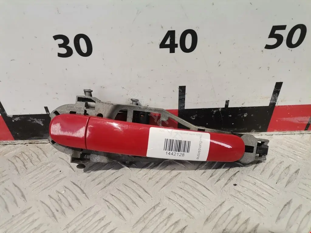 Ручка двери 3B0837205G
