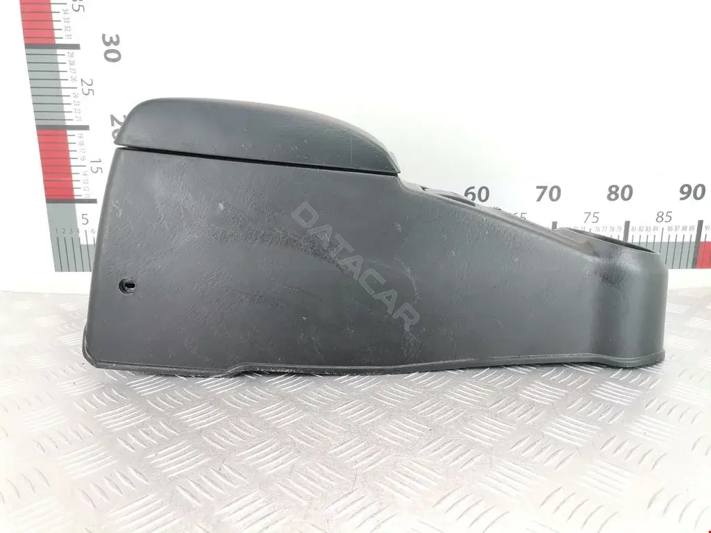 Подлокотник 8466017100