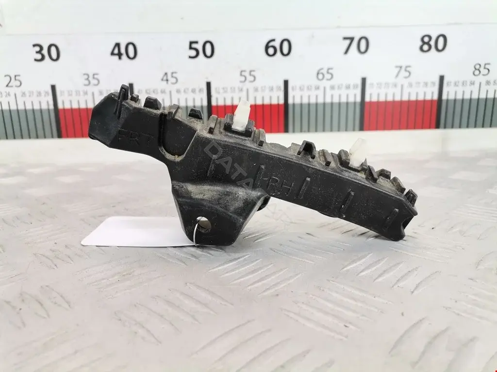 Кронштейн-направляющая бампера 001473331020062017, 00X10195, 01H50032A1R