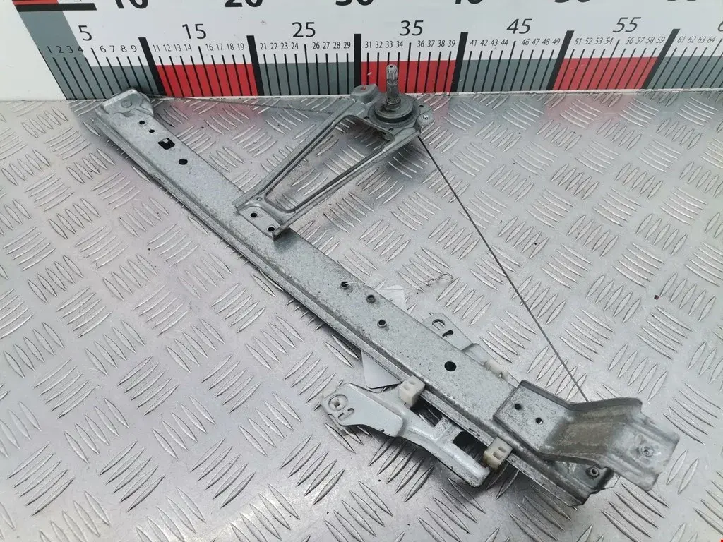 Стеклоподъемник A1687301046