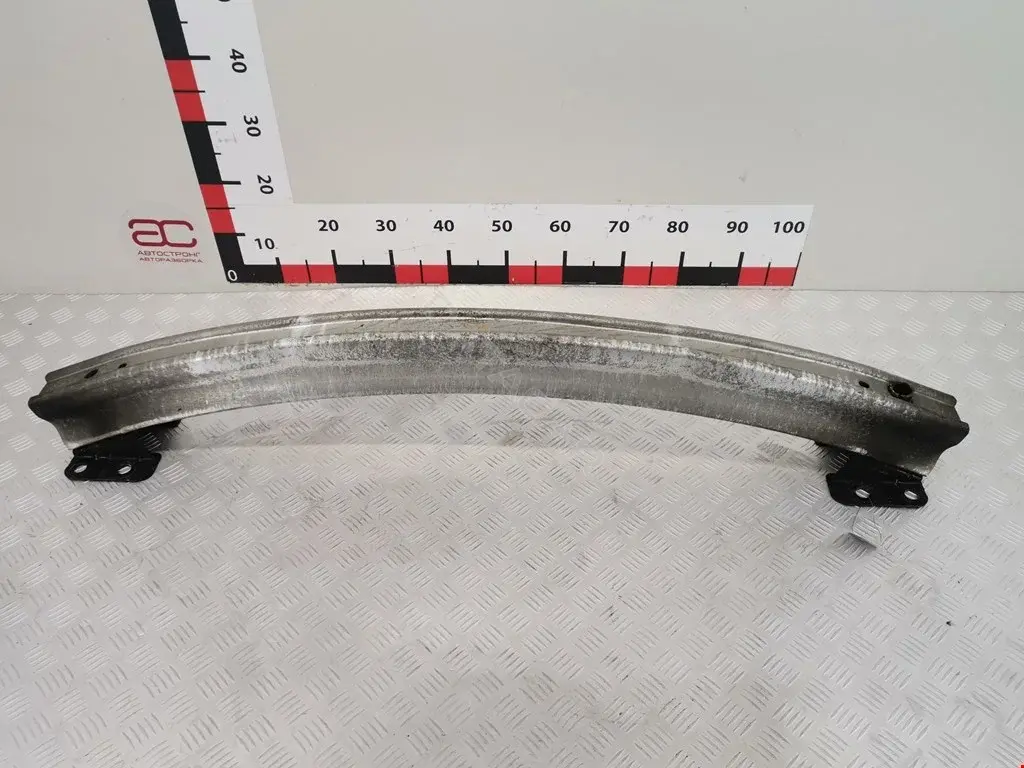 Усилитель бампера 4L0807309