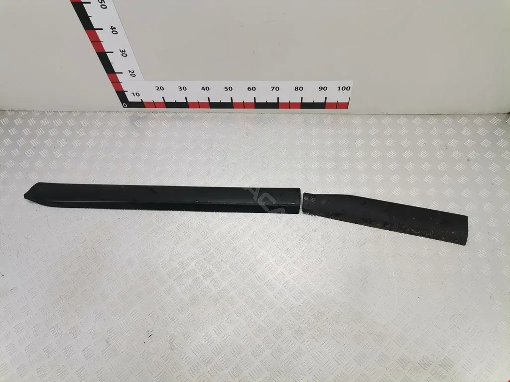 Накладка на порог 80501JH100