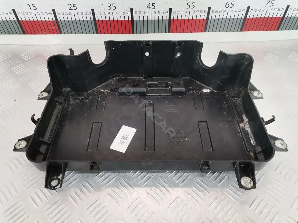 Полка аккумулятора 7L6915333C, 7L6915333E