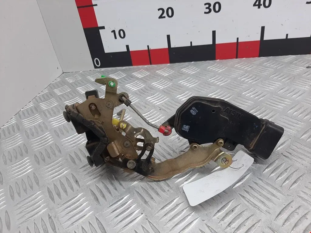 Замок двери 8230275G30