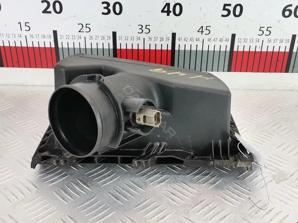 Корпус воздушного фильтра HS739600LC, HS7Z9661-C