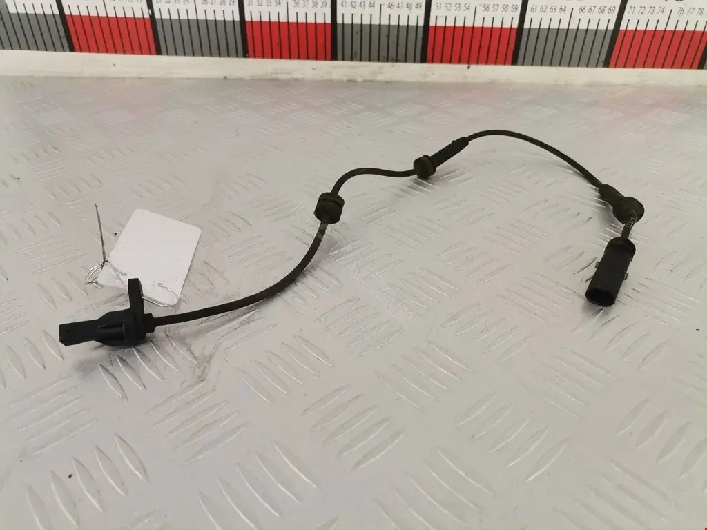 Датчик АБС 058571B, 06S574, 06SKV361