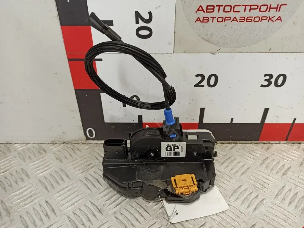 Замок двери 13503150, 13577984, 13578277