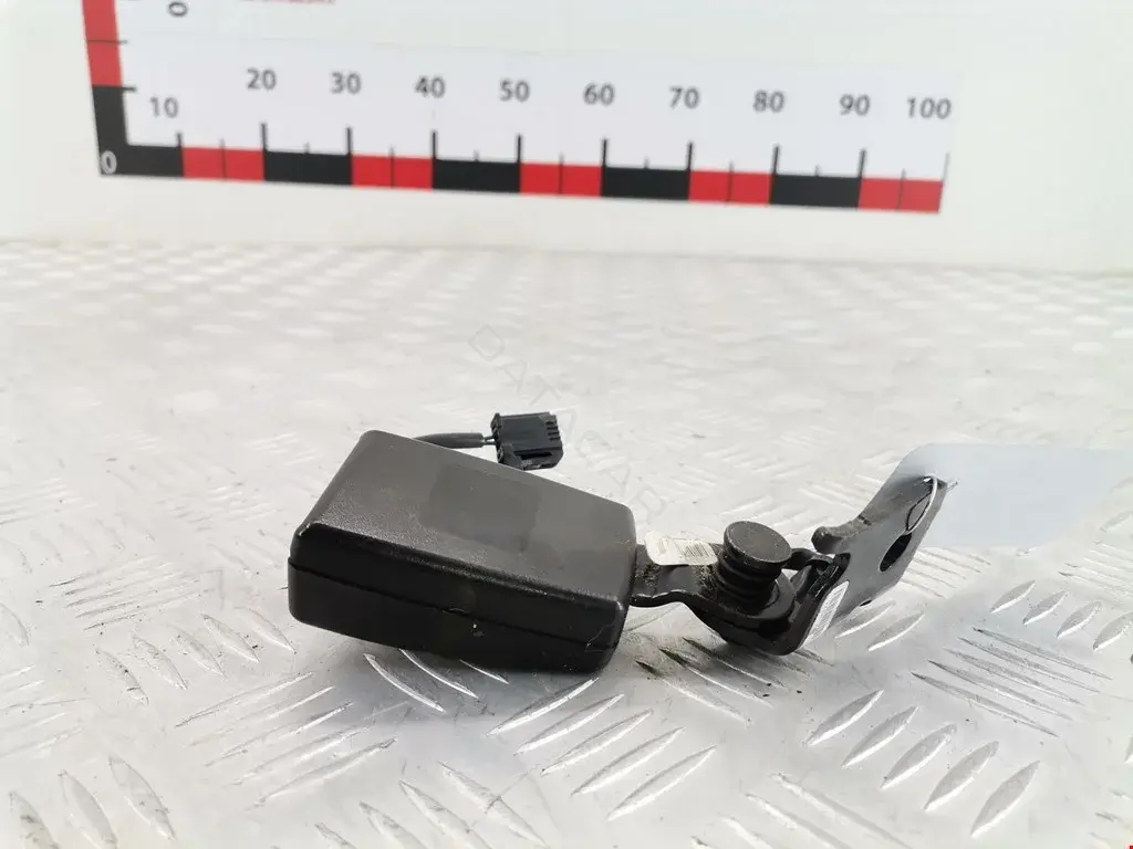 Замок ремня безопасности 19257499, 81000018