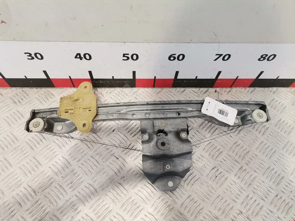 Стеклоподъемник 807208353R