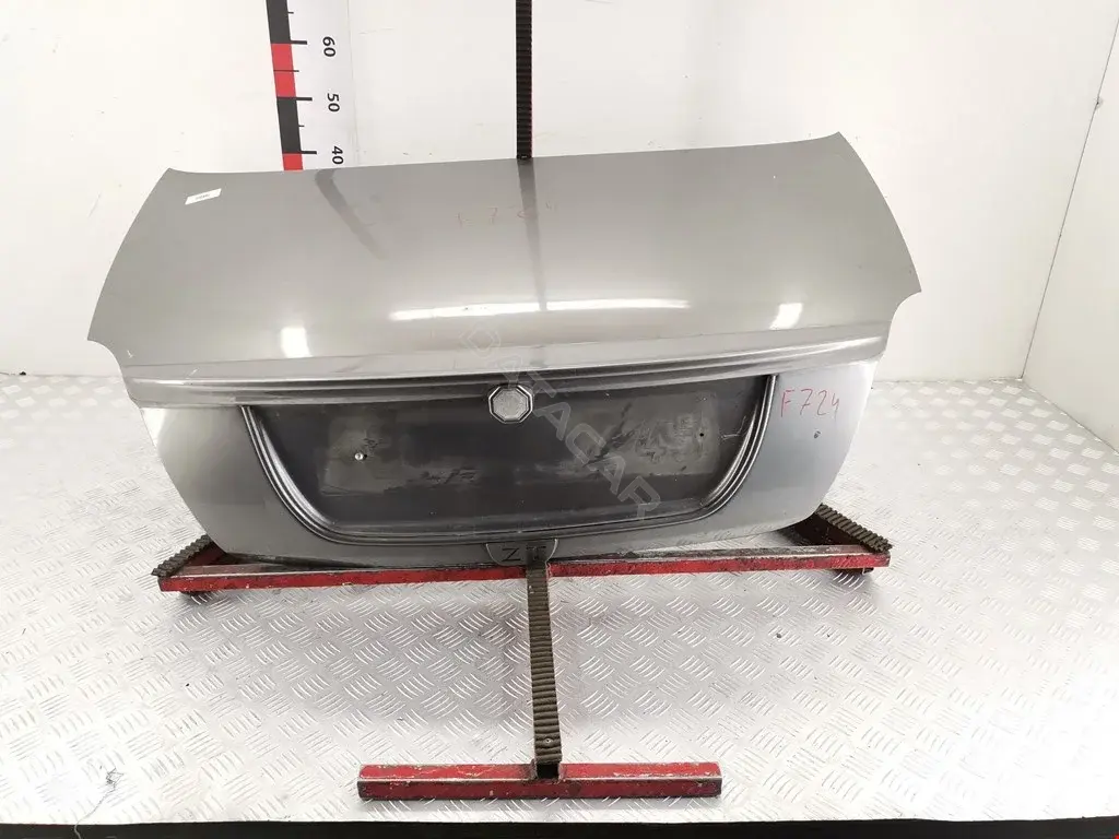 Крышка багажника BMD500120