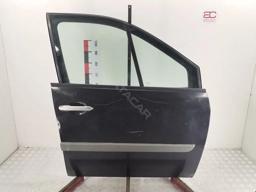Дверь 801002354R