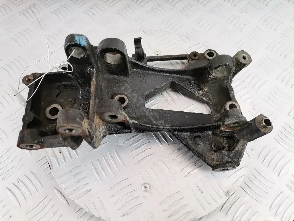 Кронштейн генератора 5706F2, 5706K5