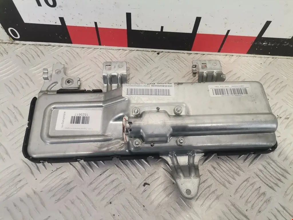 Подушка безопасности 30002338D, A2038602205
