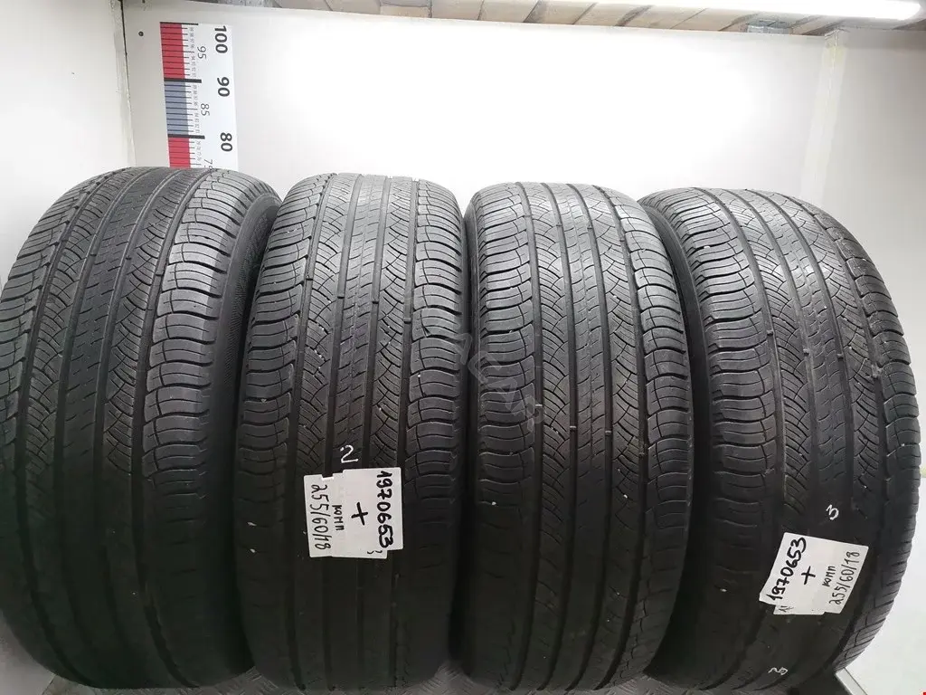 Шины 255, 60R18